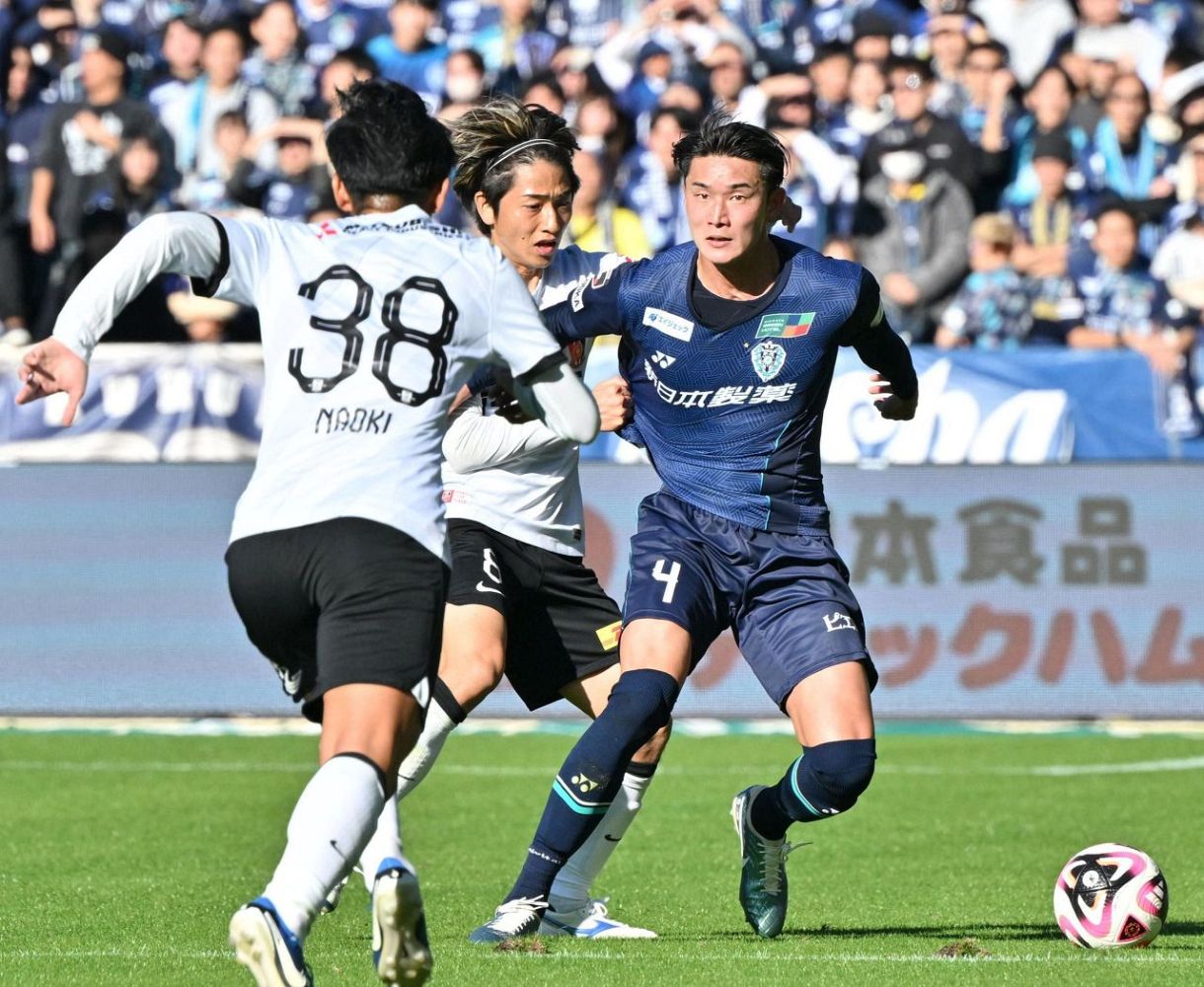 自分の名前と活躍を刻んできます」今季は徳島でプレーしたJ1アビスパ
