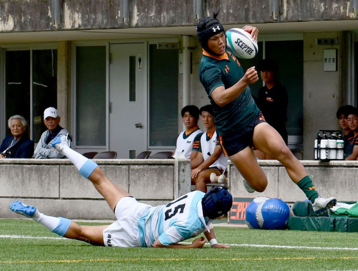 東福岡が圧勝「アグレッシブなアタック」継続し14トライ量産 監督は
