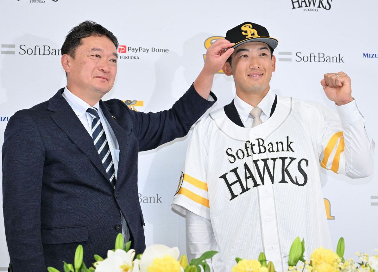 昨年ぐらいから…」 ソフトバンク三笠杉彦GM、DeNAの正捕手・山本祐大を