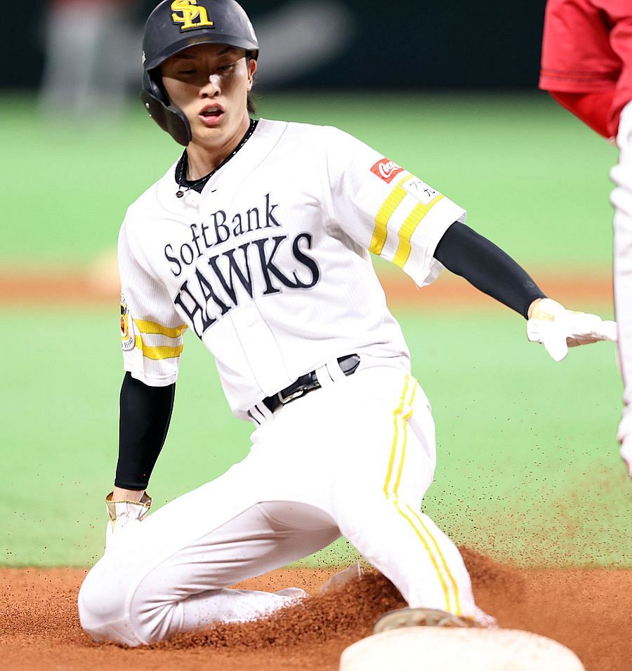 ソフトバンク周東佑京、2試合連続スタメン落ちも代走で神脚披露 三盗に