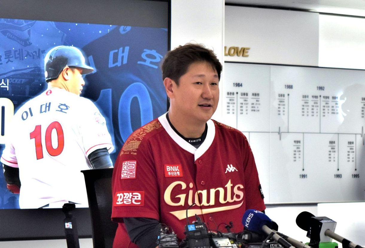 元ソフトバンクの李大浩が引退「ホークスの優勝時にシャンパンで祝った 