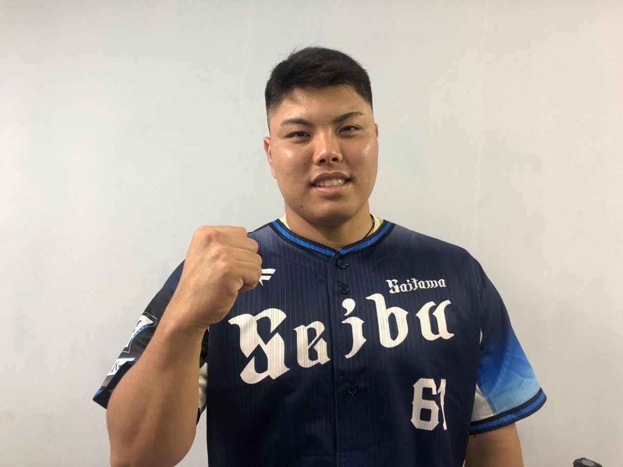 西武ライオンズ　平良海馬投手　レプリカユニホーム 埼玉西武ライオンズ [ファナティクス]レプリカユニフォーム