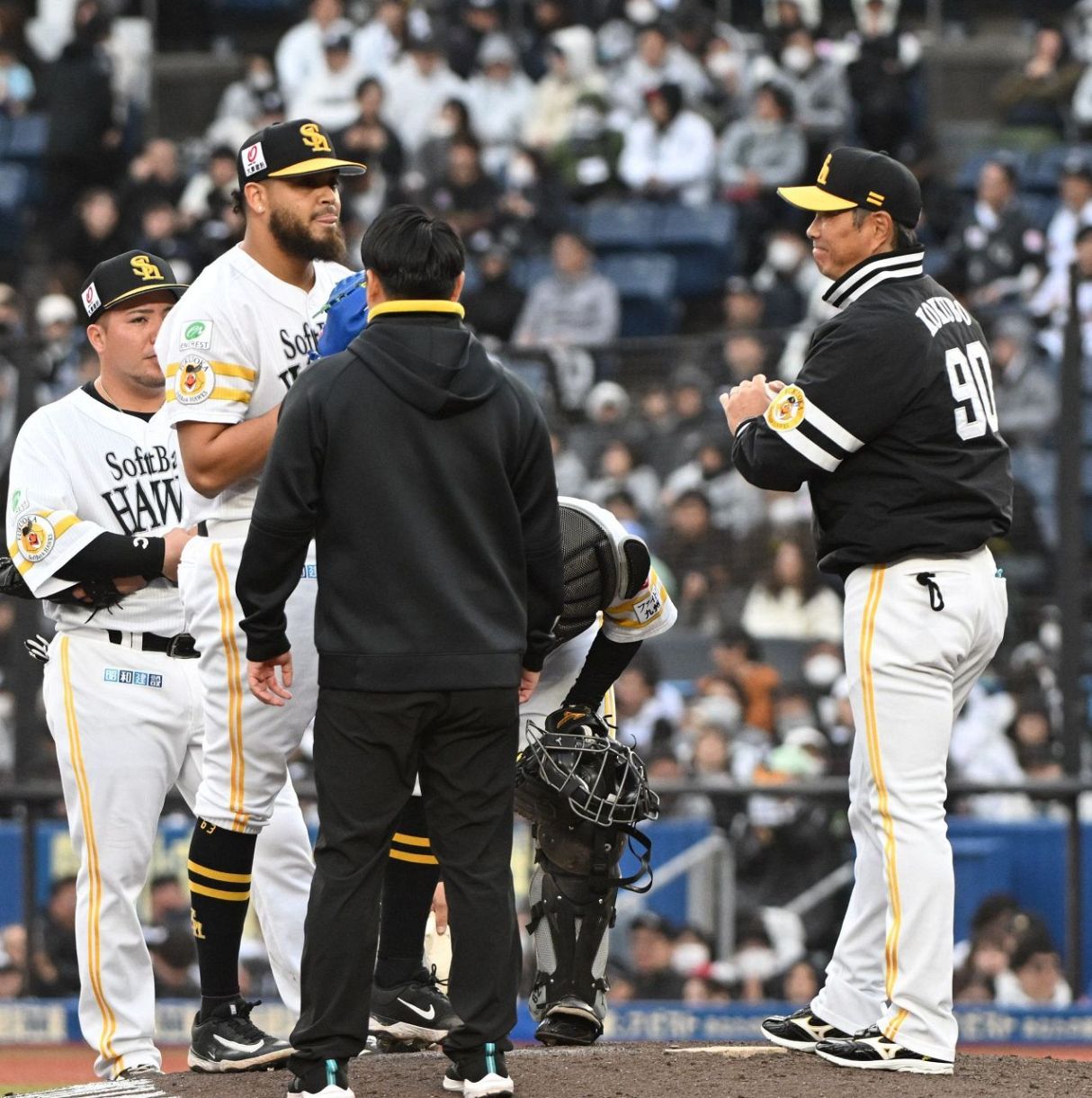 一回りするまで難しい」ソフトバンク小久保監督、3四球など大荒れの