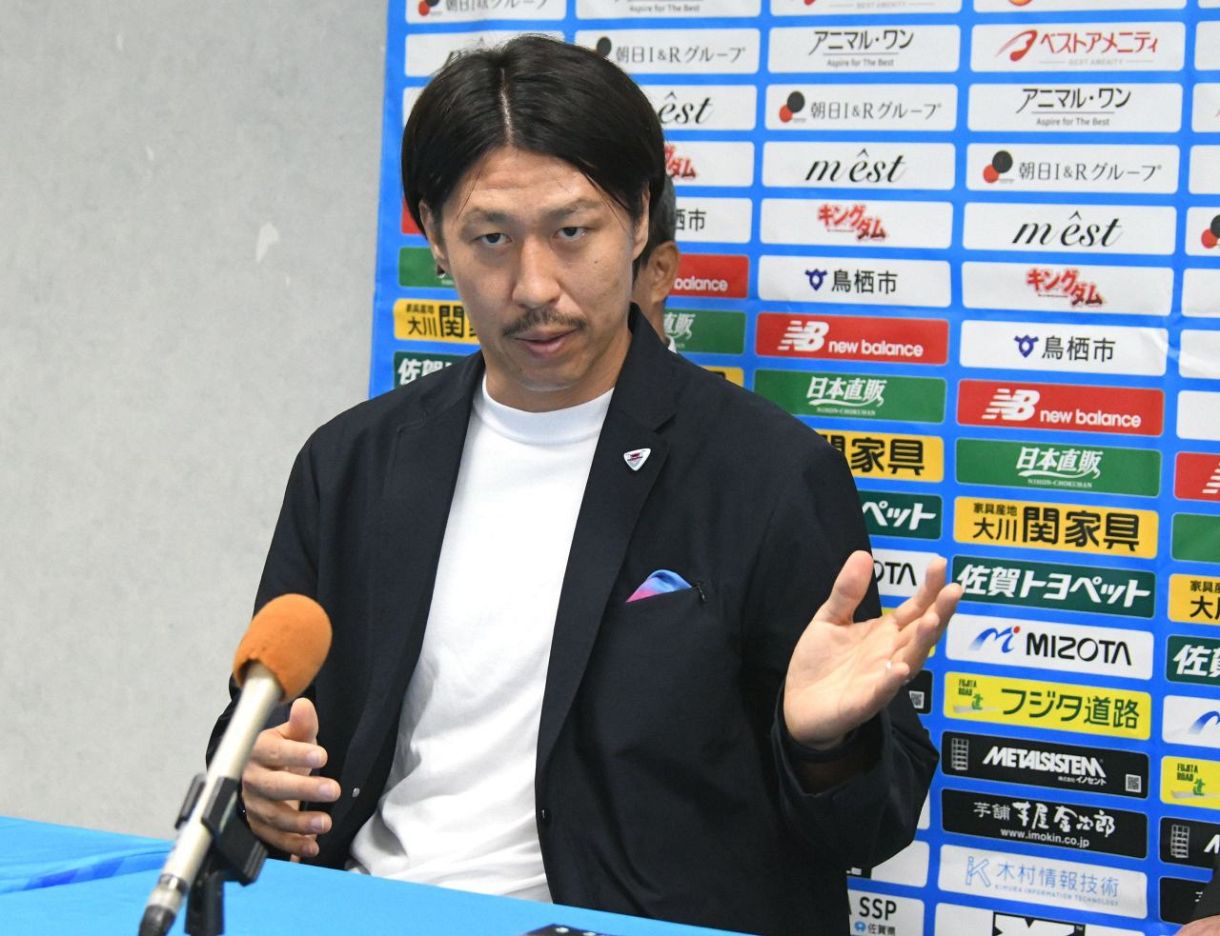 サガン鳥栖2017選手サイン入りピンクシャツ 鎌田大地 豊田陽平