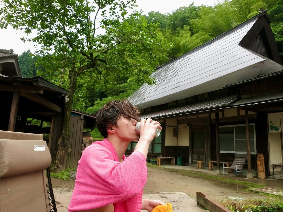 「え、待って」髪ボサボサ...早乙女太一〝激変姿〟に反響続々「まさかねぇ〜驚きすぎました」「ズンドコー！！」「愛と情熱が溢れてる」：「おっ ...