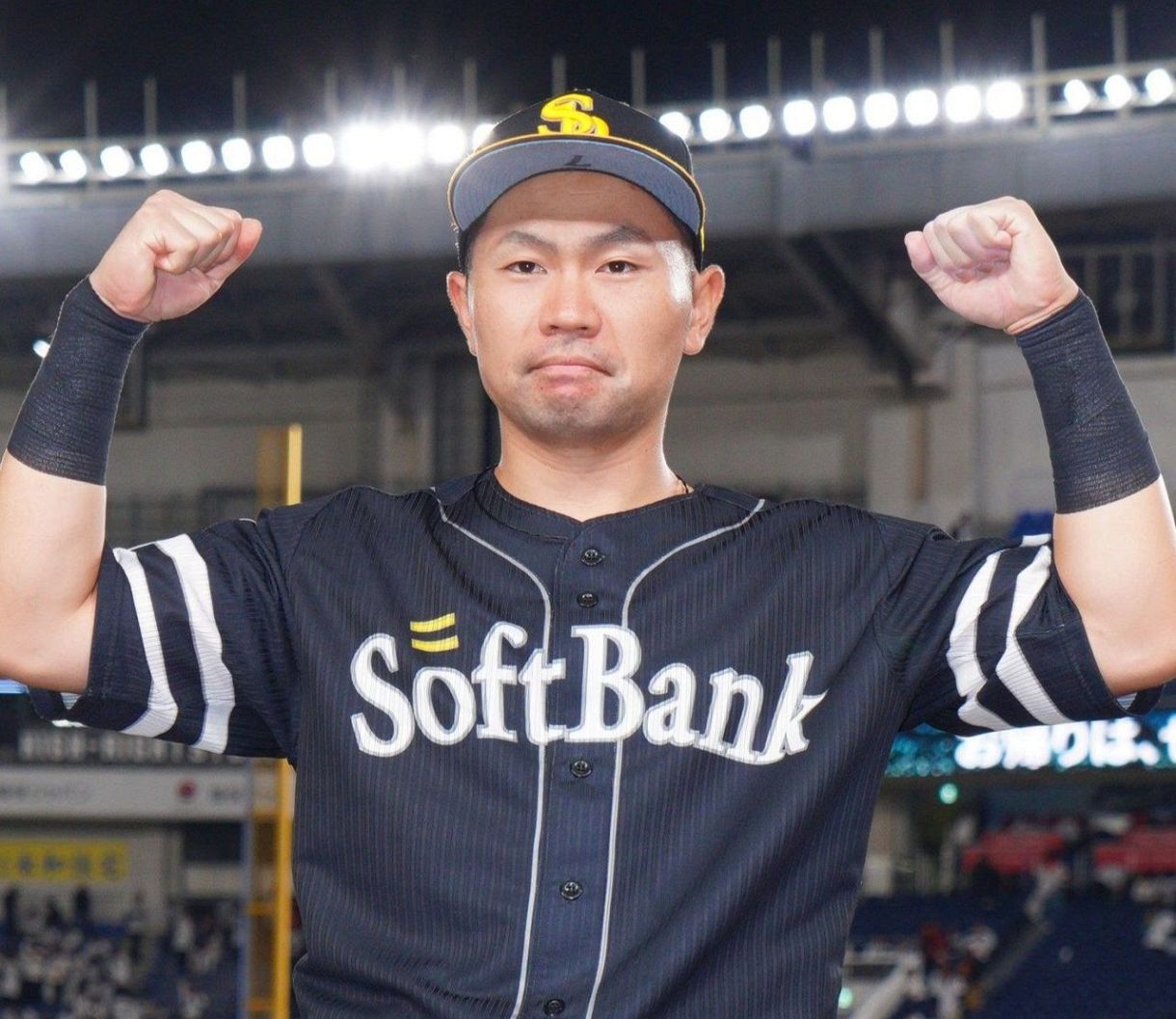 【動画】〝バットコントロールの達人〟ソフトバンク中村晃の隠し技にファン驚愕！ 「信じられない天才」「晃上手すぎカッコよすぎ」：「おっ！」で