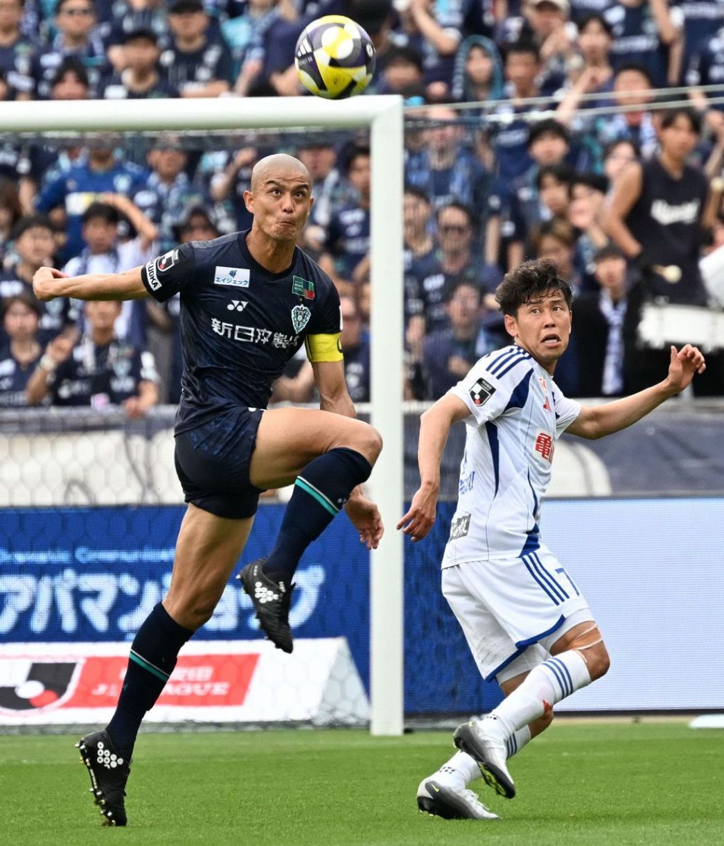 より彼に近づきたい」J1屈指のCB争いで学んだ32歳 田代雅也が刺激を