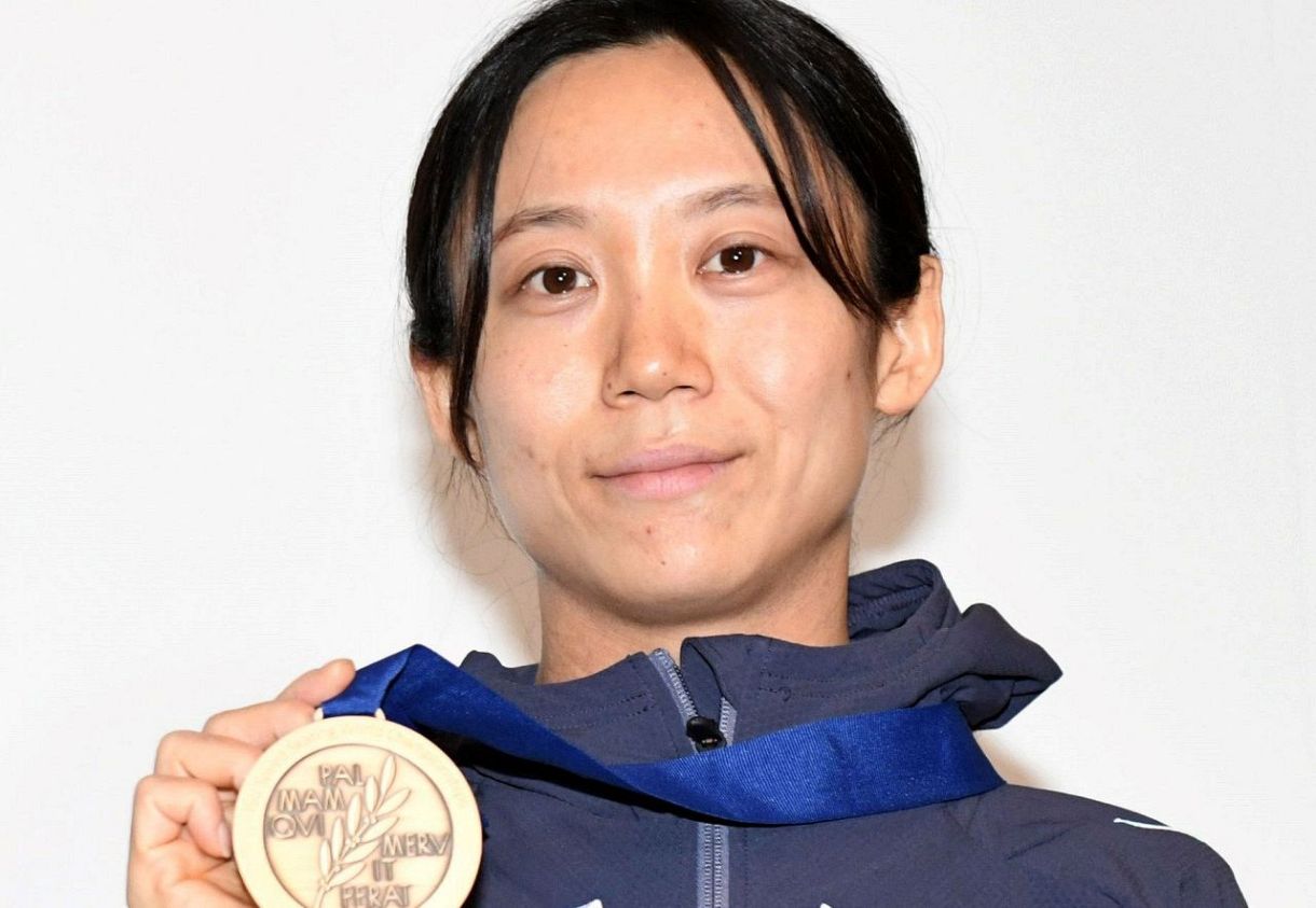 おっおっおっ」10個のメダル獲得…髙木美帆さん〝ノースリーブ〟姿で全 