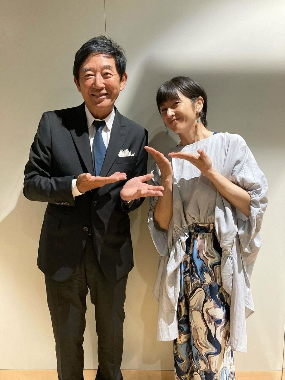 千堂あきほ＝1993年撮影｜「30数年ぶり」トサカ・ボディコン女王と