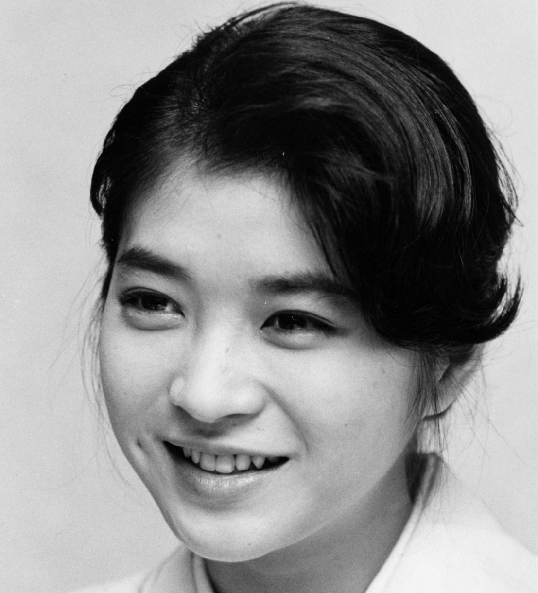 離婚から3年…年下芸人と〝格差婚〟で当時注目…田中美佐子〝娘と