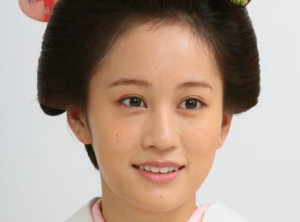 生々しい」〝トップ透ける白T姿〟の前田敦子に衝撃「ここまでしなくて