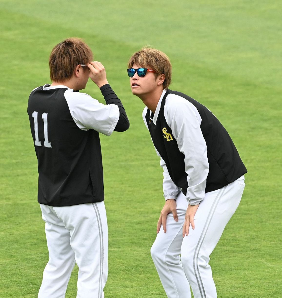 動画】ソフトバンク板東湧梧、甲斐野央、津森宥紀がデザイナー転身