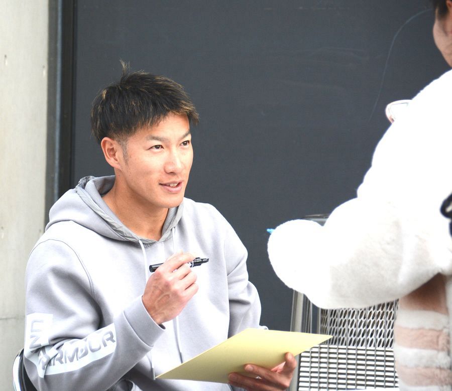 ファンあってのプロ野球なんで」 ソフトバンク柳田悠岐がファーム施設