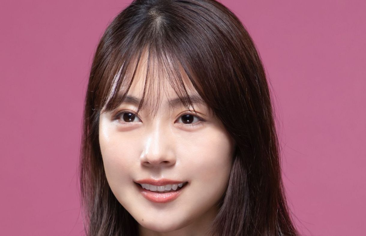 美脚ドーン！」有村架純〝激レア〟超絶ミニ丈衣装が話題