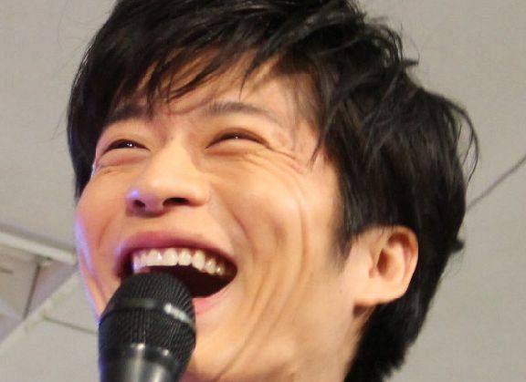 激変ビジュアルが話題の田中圭｜「これは…大丈夫?」共演女優との電撃婚