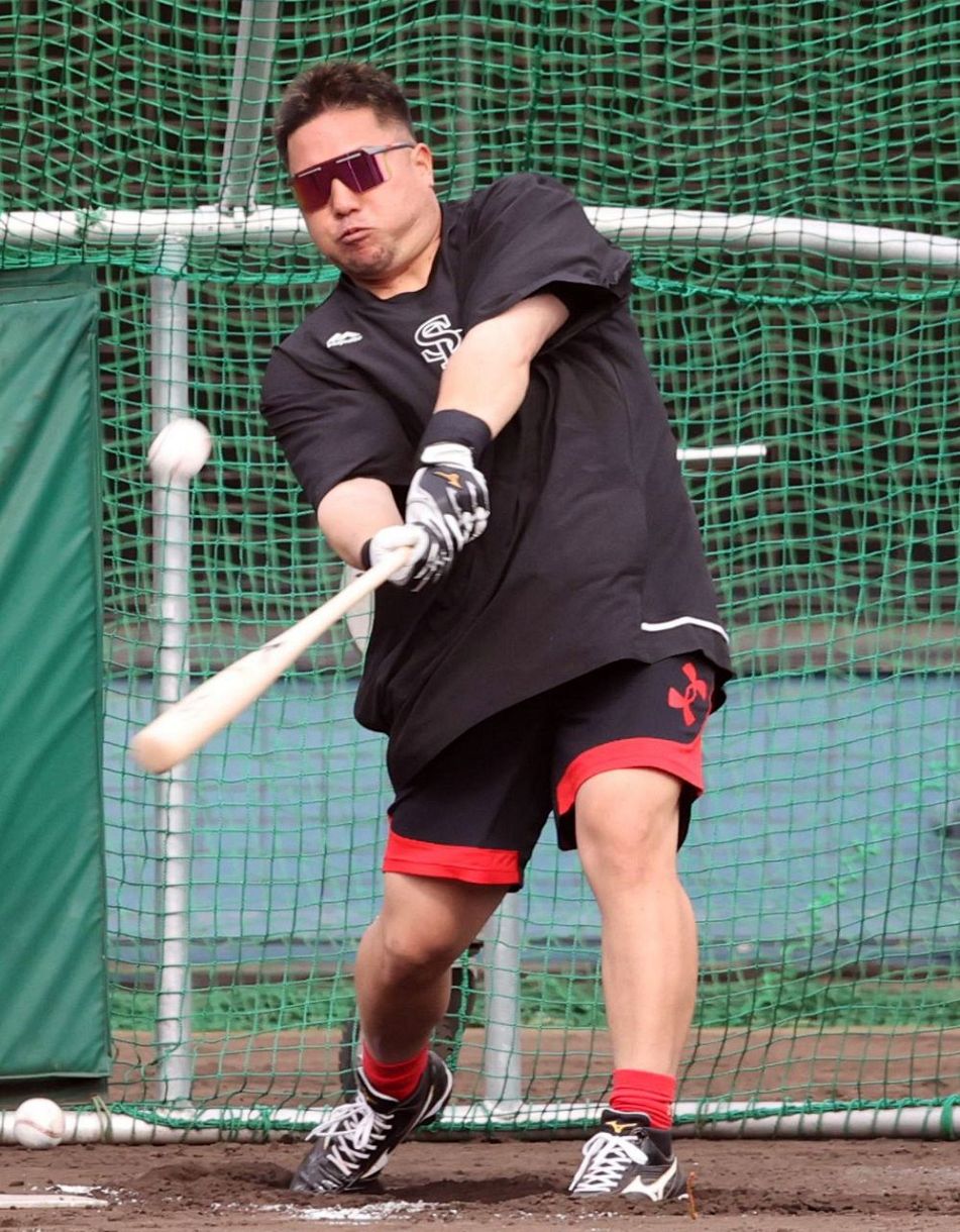 あと1時間打ちたかった」 ソフトバンク山川穂高、宮崎合流初日から