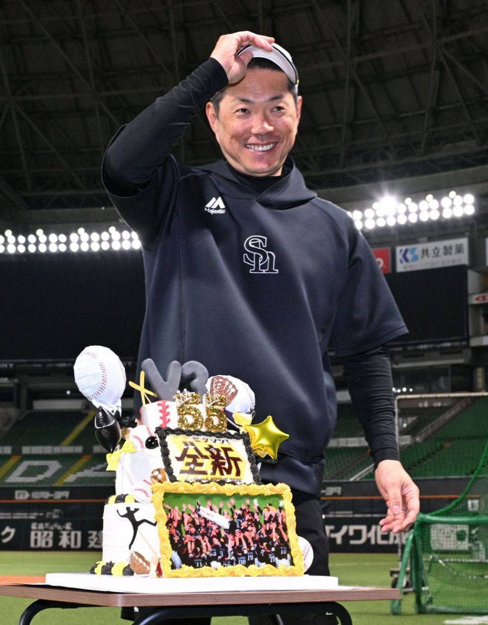 これ以上ない幸せ」 ソフトバンク小久保裕紀監督が55歳の誕生日 選手