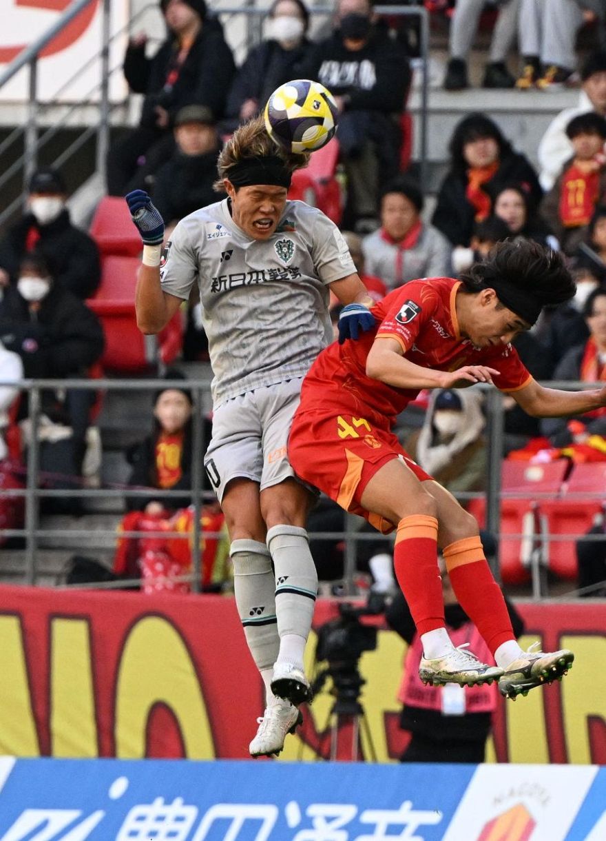 アビスパ福岡が黒星フィニッシュ 日本代表DF安藤智哉が故郷で痛恨PK
