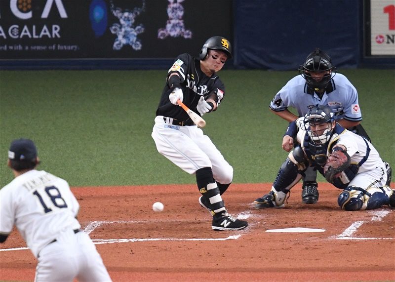 ソフトバンクホークス牧原大成実使用バッティングジャージ ソフトバンクホークス牧原大成実使用バッティングジャージ