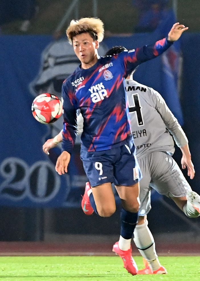 全ての アビスパ福岡がJ2富山の長身FW碓井聖生を完全移籍で獲得 ウェア