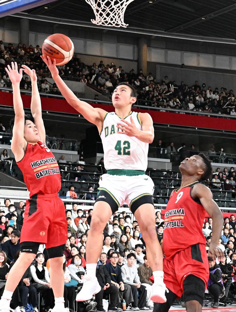 福岡第一は東山に敗れ2年連続4強で涙…ライバル福岡大大濠との〝福岡