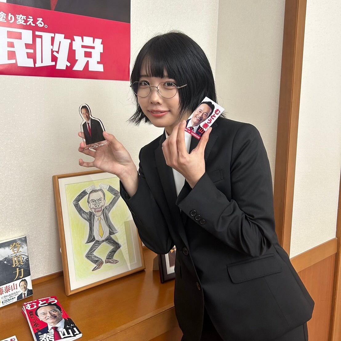 あのちゃん　衣装　本人実際着用済みMIYANISHIYAMA ドレス あのちゃん衣装本人実際着用済みMIYANISHIYAMA ドレス