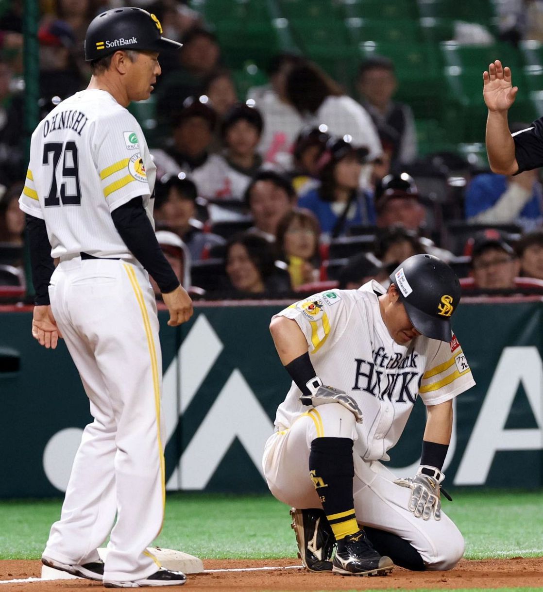 ソフトバンクに連夜のアクシデント 正捕手争う海野隆司が7回に