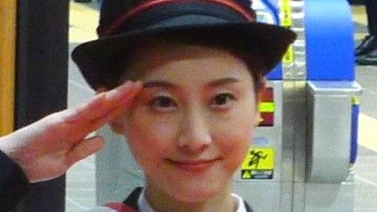 衣装準備してやれよ」元日婚から2年…〝雰囲気ガラリ〟松井玲奈〝生放送
