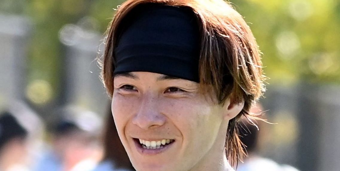 新婚ほやほや〟J得点王・山岸祐也〝タトゥー妻〟とW杯現地観戦