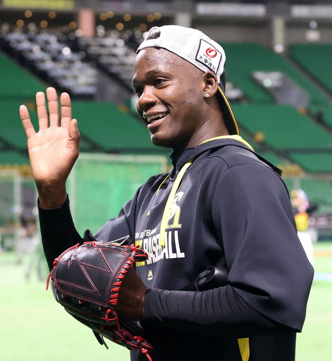 記念グッズ】モイネロ投手8月度「大樹生命月間MVP」受賞 | 福岡