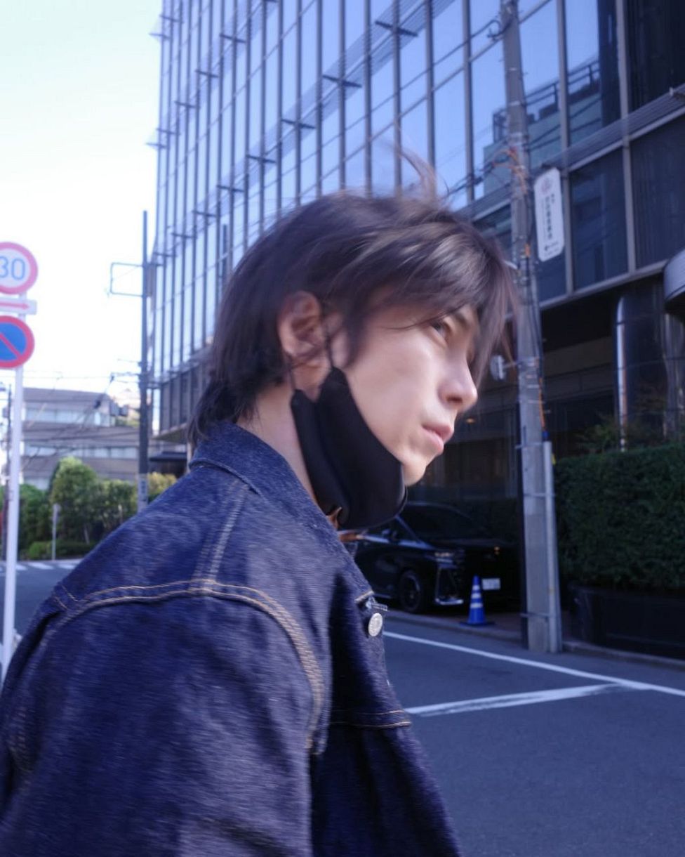 変装しないの？」41歳・山下智久〝意外〟な場所でオフショット