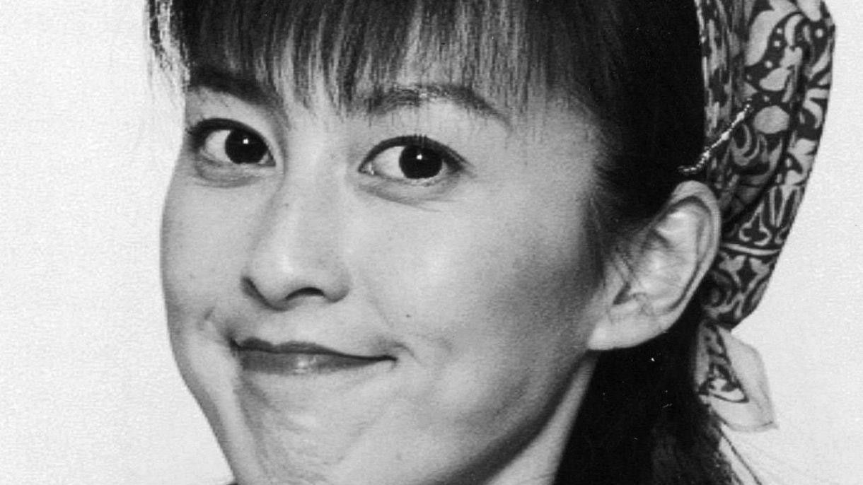 森尾由美　生写真9枚(白黒) 夫と〝日米遠距離別居〟を明かした森尾由美=2000年撮影｜「帰って