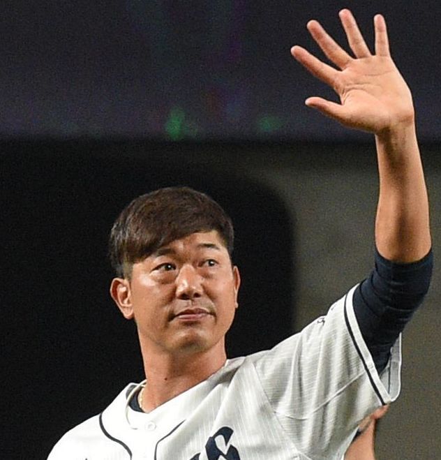 内海哲也選手 引退記念フォトパネル 読売ジャイアンツ 埼玉西武