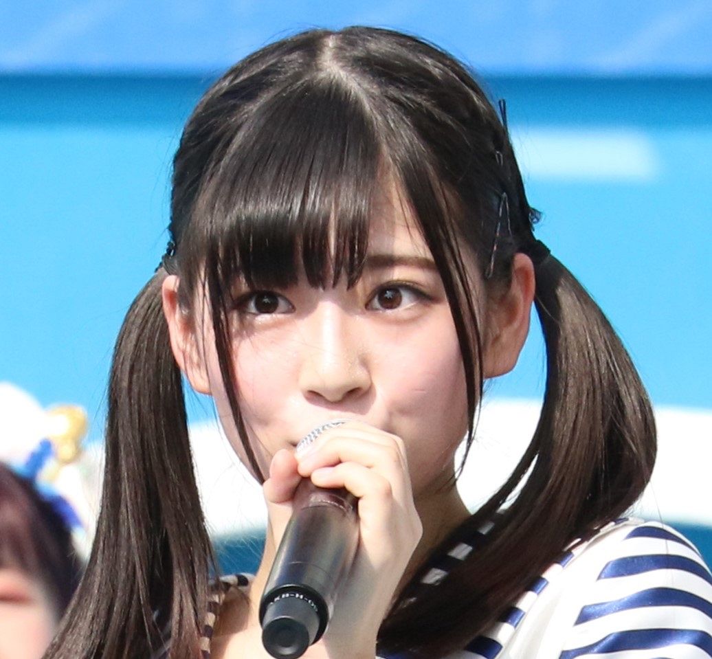 元HKT48のLE SSERAFIMのSAKURA(左)とF｜「またお会い出来る日まで