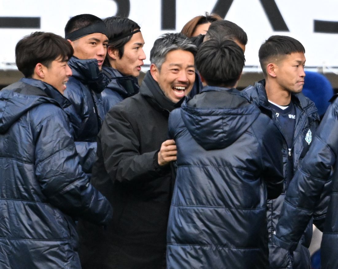 アビスパ福岡　ウィンドブレーカー　練習着 サッカー・フットサル アビスパ福岡 ウィンドブレーカー 練習着