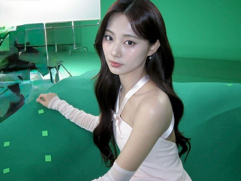 おかえり、待ってたよ」11年目で初台湾公演のTWICE〝街中が青ライト