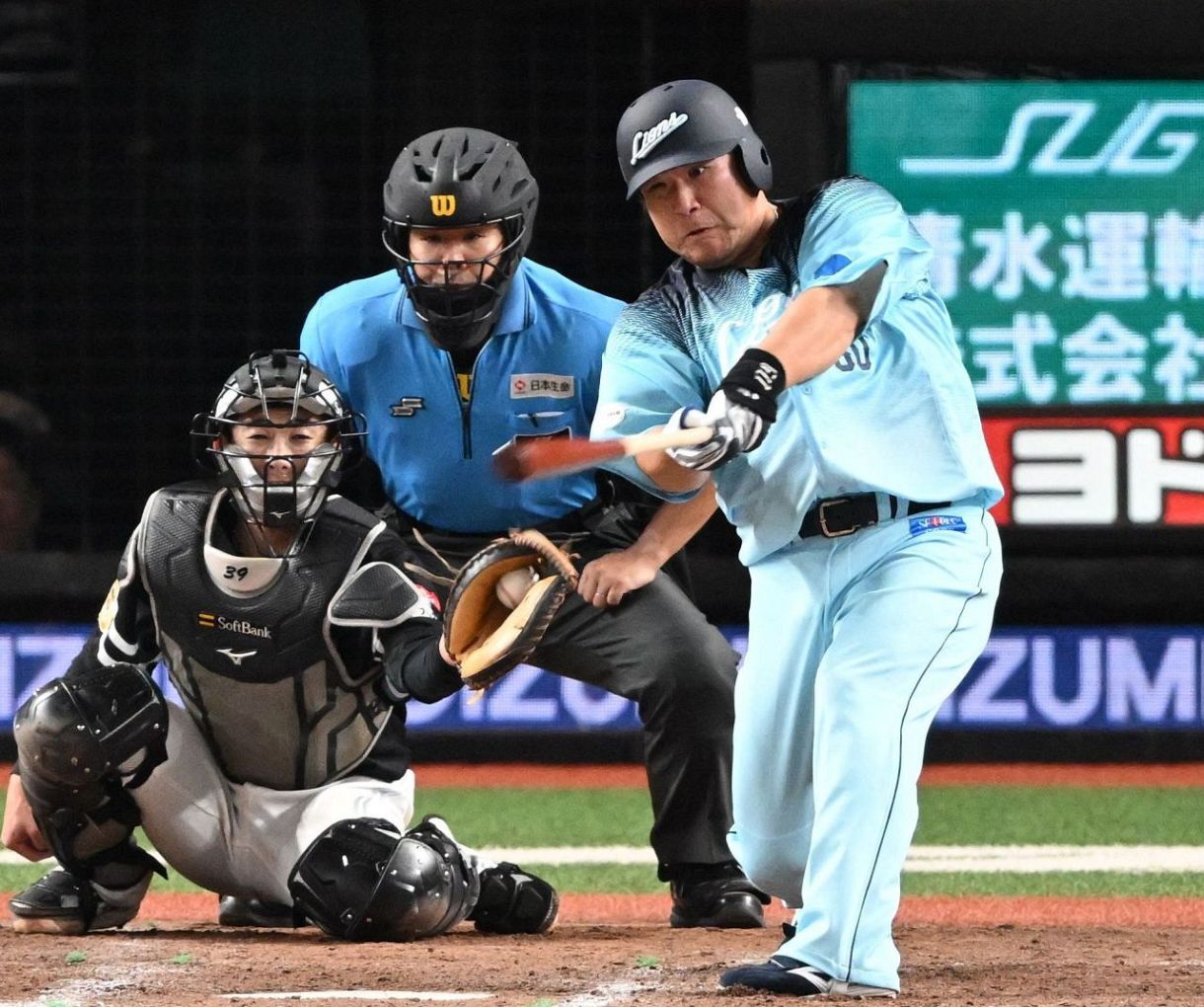 今季初昇格の西武・中村剛也に大歓声「声援に応えられるように」 即4番