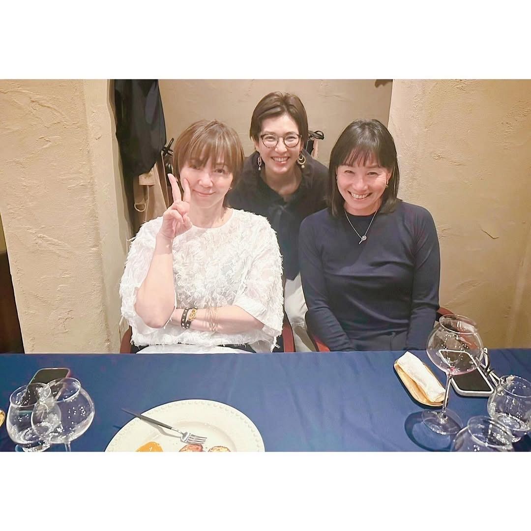 夕やけニャンニャン 台本 おニャン子クラブ サン入り 渡辺満里奈 超貴重 Yahoo!オークション - '87年台本 夕やけニャンニャン 432 お