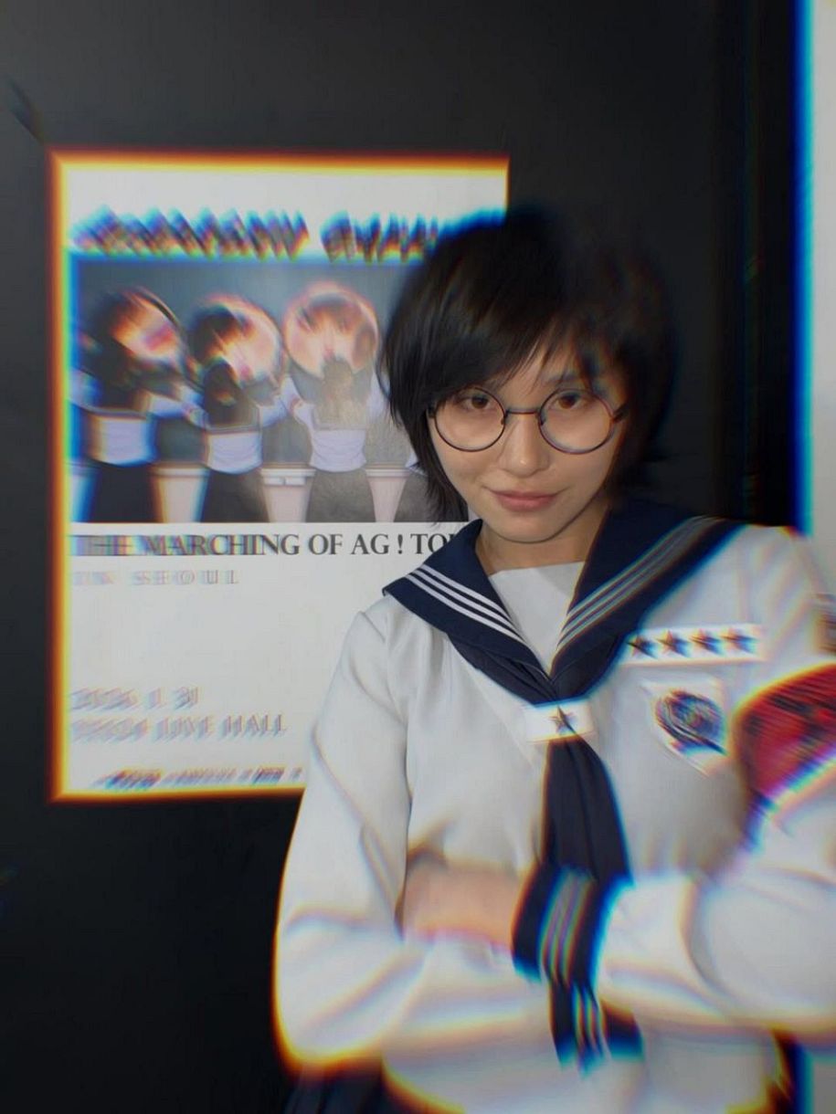 二度見したけど、やっぱり誰？」メガネ外して初めて制服を脱ぐ〝別人級