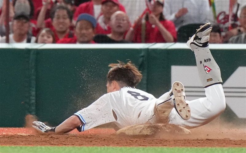 報われて欲しい」ヘッスラ源田壮亮が動けず、目頭抑え今井達也が