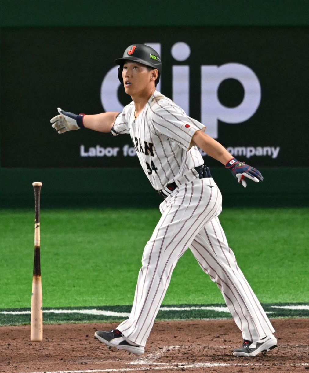 令和初の〝天覧アーチ〟は侍ジャパン吉田正尚！ 2試合連続一発は価値