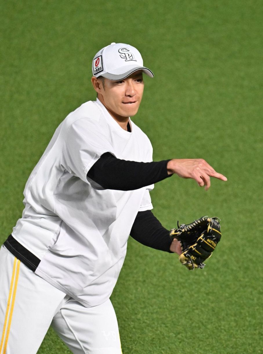 当たって砕けろで」首痛で欠場続くソフトバンク柳田悠岐 試合前練習に