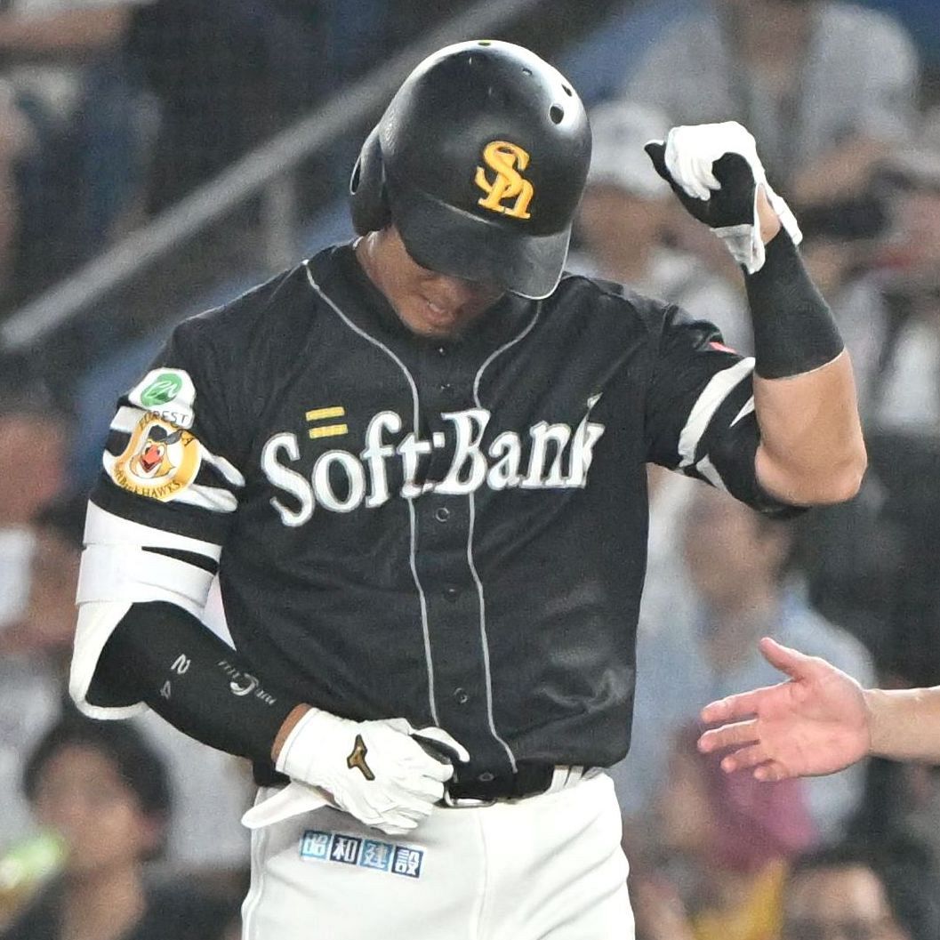 ソフトバンク #31時代 栗原選手ヘルメット 6FTZWS73XVITJLVCOACAN7PYE4.jpg