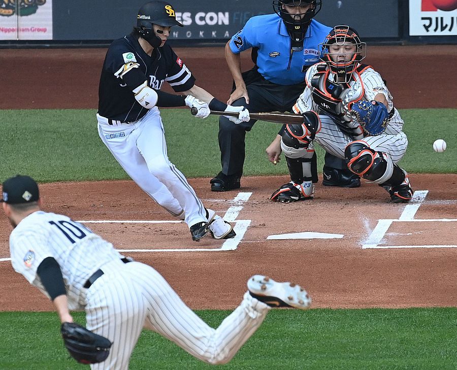 1番復帰のソフトバンク周東佑京、初回から俊足見せつける 初球