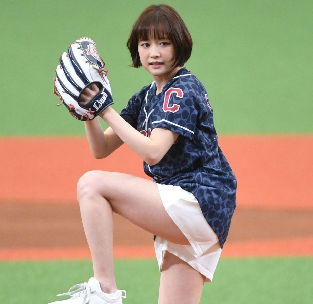 大原櫻子 まとめ売り 紫の髪色が似合う」〝モンスター級の激変〟大原櫻子の新ヘアに驚愕