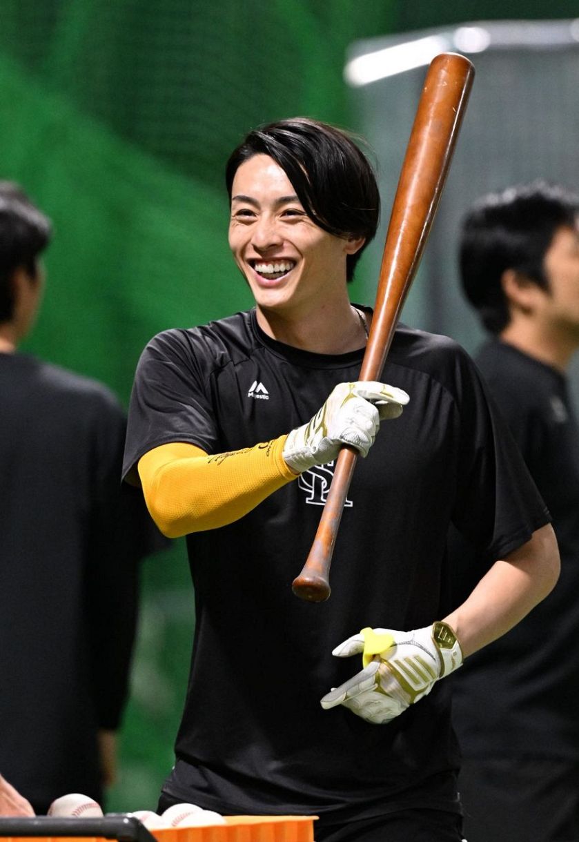 球場も素晴らしいみたい」周東佑京、来年1月は種子島で〝ロケット