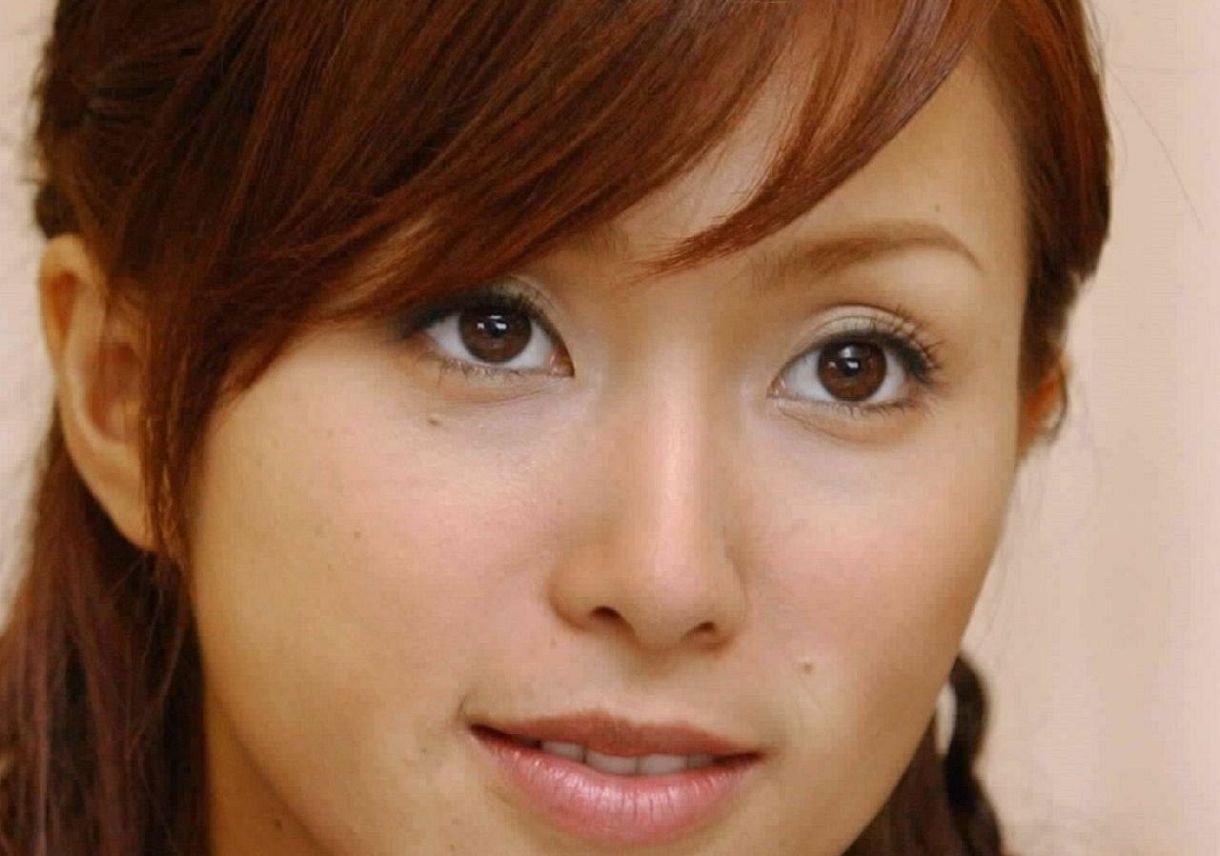 激変〟が話題の酒井法子＝2003年撮影｜「嘘でしょ」「久々に見た…」55