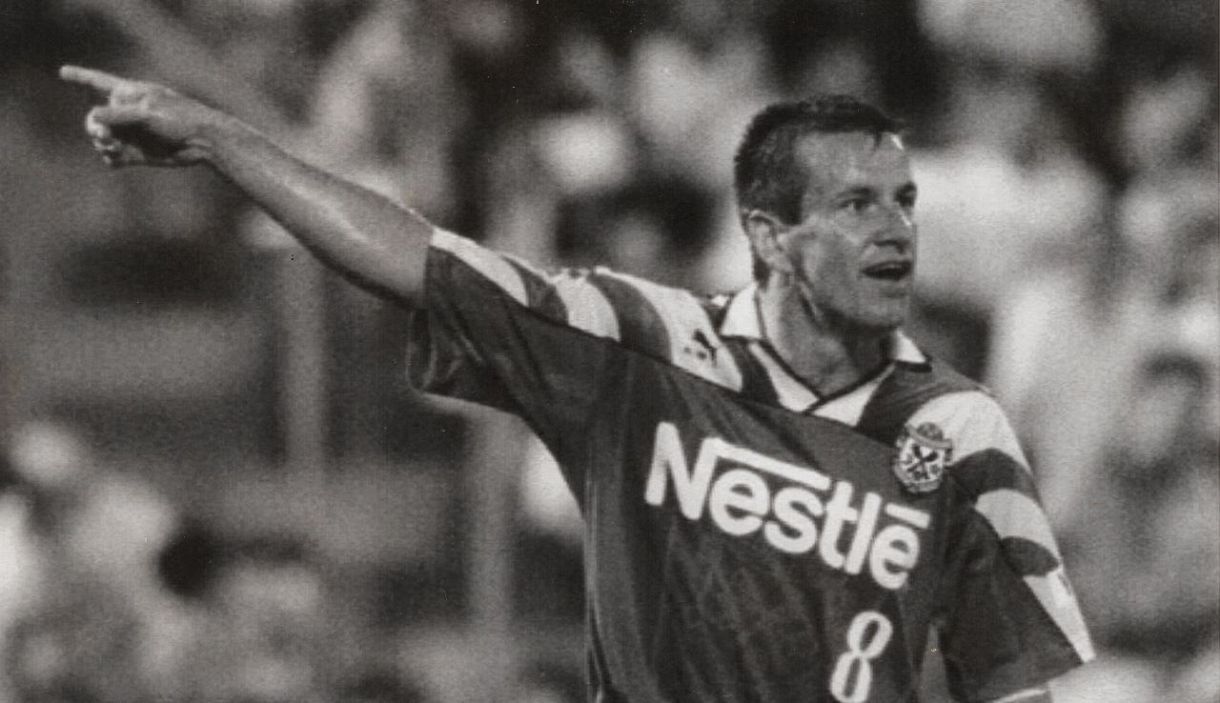 選手より緊張してそう」〝鬼軍曹〟62歳ドゥンガさん、W杯観戦ショット