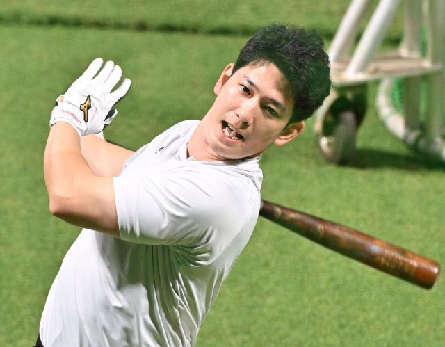 怒られる前提」日本ハム新庄剛志監督が阪神ユニ 体を張ったファン