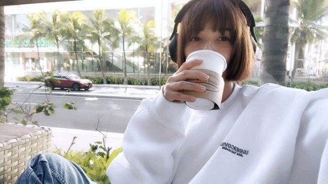 これ好き好き」ホックが外れて前かがみ…52歳カリスマモデル、全盛期の1